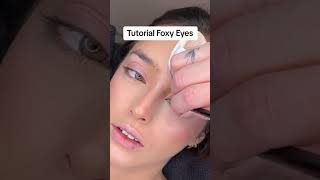 Como fazer Foxy Eyes makeuptutorial foxyeyesmakeup maquiagem dicasdebeleza [upl. by Theobald]