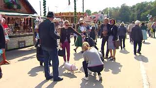 WiesnGschichtn Die Oide Wiesn auf dem Oktoberfest 2017 [upl. by Eisenhart]