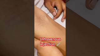 Intravenous injection 💉 lagna sikhe  shorts trending youtube cannula SMpharmacy plz subs [upl. by Sirotek]