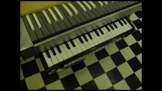 Clavioline Old Analog Synthesizer [upl. by Jerrylee]