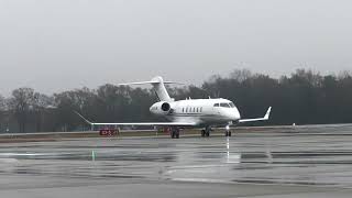 Reverse thrusters in action Bombardier Challenger 350 landing at SPA Dec 9 2023 [upl. by Annehcu]