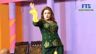 Kinza Khan  Dhola Mareya Watta Chukawan  Mujra Dance  FTS Dance Production [upl. by Nyvek799]