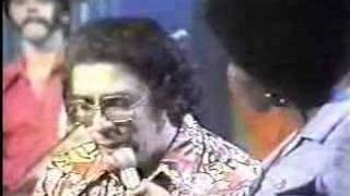 Ray Barretto  Mensaje a los Latinos [upl. by Moonier]