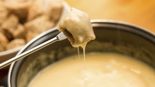 VRAIE FONDUE SAVOYARDE TRADITIONNELLE [upl. by Eelyek]