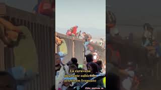 La caravana migrante en Irapuato 😱 [upl. by Akcinehs19]