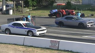 Hellcat vs Drag Pack Challenger  drag racing [upl. by Inalawi]