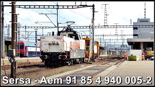 Rangierlok mit Bauwagen muss beim Bahnhof KillwangenSpreitenbach lange warten [upl. by Vanya]