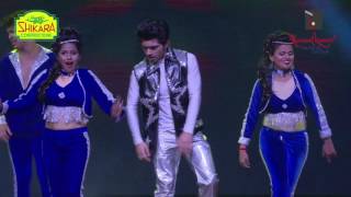 Vaibhav Vashishthas performance in Aaja Nach Le with Sunny Leone show of Hemantkumar Musical Group [upl. by Mil]