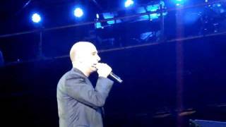 Checco Zalone Resto umile maremoto a porto cervo live bari [upl. by Roter]