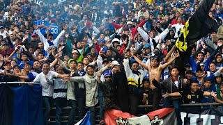 Aksi gokil bobotoh Persib di final ISL 2014 HD lucu pzn euy [upl. by Sorodoeht]