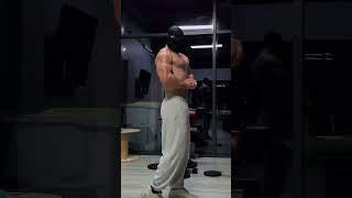 Reflet de fenêtre pourtoi foryou bodybuilding musculation gym fit motivation [upl. by Lerim155]