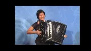 Reine de Musette  Accordion Teacher Patricia Bartell [upl. by Enniotna]