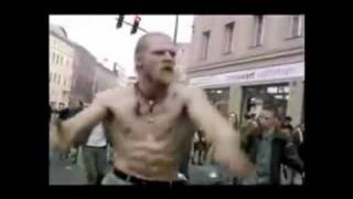 Techno Viking bailando Andy amp Lucas [upl. by Ylrevaw]