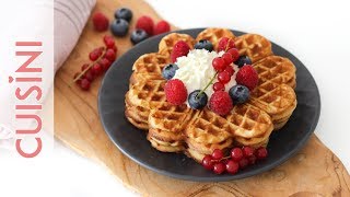 WAFFELTEIG Rezept Waffelrezept  Waffeln einfach selber machen  fluffige Waffel backen [upl. by Radcliffe]