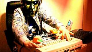 👽 LIVE jam with C64 GAMEBOY LSDj keyboard and POD XT LIVE LukHash [upl. by Larrej]