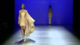 Desfile invitada y novia Matilde Cano 2016  Barcelona Bridal Week 2015 [upl. by Namya]