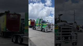 Ozwide’s T909 leaving Kewdale trucks truckdriving kenworthaustralia trailer kenworth [upl. by Ainezey]