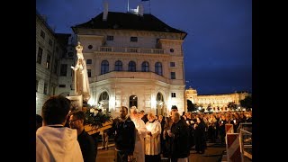 Maria Namen Feier mit Lichterprozession in Wien [upl. by Akeemat269]