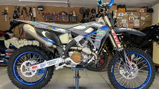 PROVA STATICA TM moto en 300 4t 2025 versione corse [upl. by Benoite]