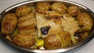 Bacalhau no forno com batatas a murro [upl. by Marillin]