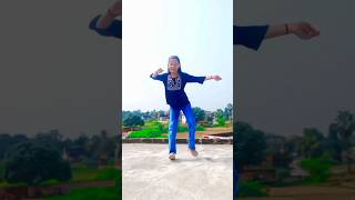 Thodi hawaa aane de ❤️ bollywoodsong trendingshorts viralvideos dance trendingsong shorts [upl. by Uyerta242]