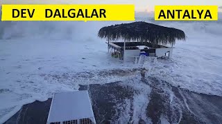 Dev dalgalar Konyaaltı Antalya [upl. by Yme231]