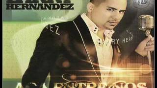 Larry Hernandez  Aca Entre Nos En Vivo [upl. by Lehcear355]