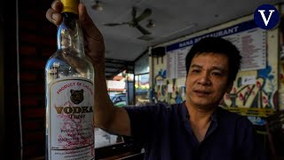 Ascienden a 6 los turistas muertos por beber alcohol adulterado en Laos [upl. by Holland]