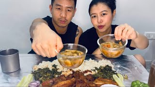 Let’s eat Pork cooked with Sirarakhong chilli  mushroom broth  beans leaves chutney [upl. by Akinahs]