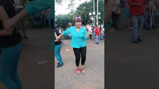 Movimiento de caderas sonsonate sonsonate baile parati bailetradicional [upl. by Aynekal]