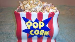 HOMEMADE HONEY CARAMEL POPCORN [upl. by Hajin]