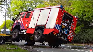 BERGING  Brandweervoertuig op zijn kant tijdens spoedrit Volvo FM 4x4🚒 [upl. by Nnaeel761]