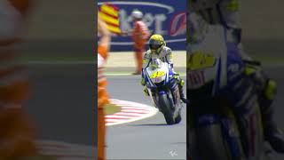 Rossi vs Lorenzo  the last corner  2009 CatalanGP [upl. by Nij]