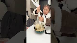 My daughter used a plastic bag to separate the noodles from the soup funny cute comedy [upl. by Apollo924]