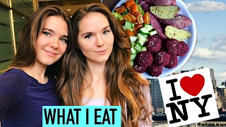 WHAT I EAT VEGAN In New York City  FAMILY VLOG  Nina and Randa [upl. by Arezzini]