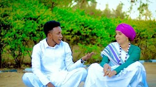 Abdiwali Xasan Dhuux ft Ilhaan Cishqi  Dhaanto Cusub  official music video [upl. by Franciskus251]