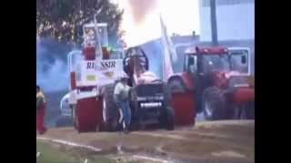 Case IH amp International Harvester Tractor Pulling [upl. by Tolkan788]