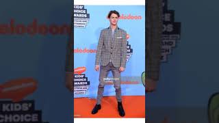 Jace Norman Está Kira kosarin [upl. by Eedna]