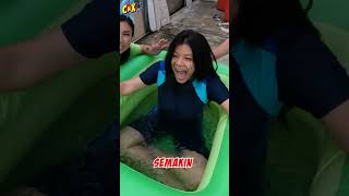 DINGIIIN  24 JAM BERENDAM KOLAM ES BATU [upl. by Mcclelland]