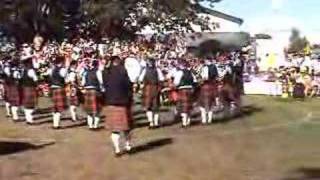 78th Fraser Highlanders Pipe Band  Maxville 05 medley [upl. by Zetrac]