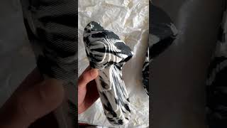 adidas Adilette 22 slide Carbon Aluminium adidas yeezy vs adilette shorts unboxing [upl. by Atillertse]