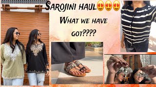 Sarojini haulðŸ˜±ðŸ˜± itna sastaðŸ˜ðŸ˜ sarojini nagar delhi market viralvideo sarojininagar [upl. by Sivrep]