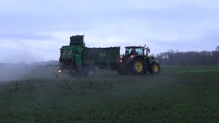 Franken Volmerink spreading manure [upl. by Phillida786]