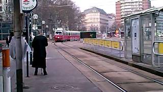 Straßenbahn Linie 2 Schwedenplatz in Wien [upl. by Aisauqal]