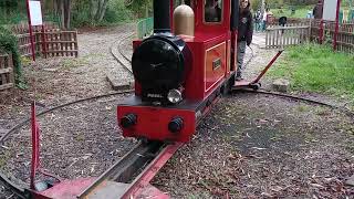 The miniature railway engines in Watford And one turns 180° in seconds [upl. by Asnerek421]