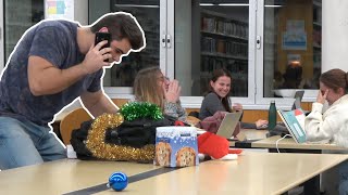 🎶 TONOS DE LLAMADA NAVIDEÑOS 🎄🥳 en la BIBLIOTECA Cámara Oculta [upl. by Naujat]