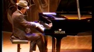 Gershwin romantic jazz piano [upl. by Iniffit]