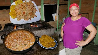 Comida Dominicana del Campo Espagetis con Camarones [upl. by Vizza]