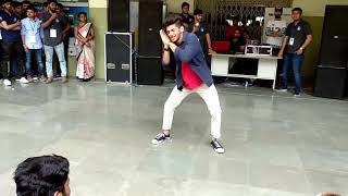 Lovely Dance Performance  IEC INNOVISION 2K18 SOLO DANCE Mr Arpit  echosmart [upl. by Etac203]