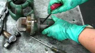 Forum Mud Gate Valve STEM SEAL repair 2quot part 1 of 2AVI [upl. by Inoj12]